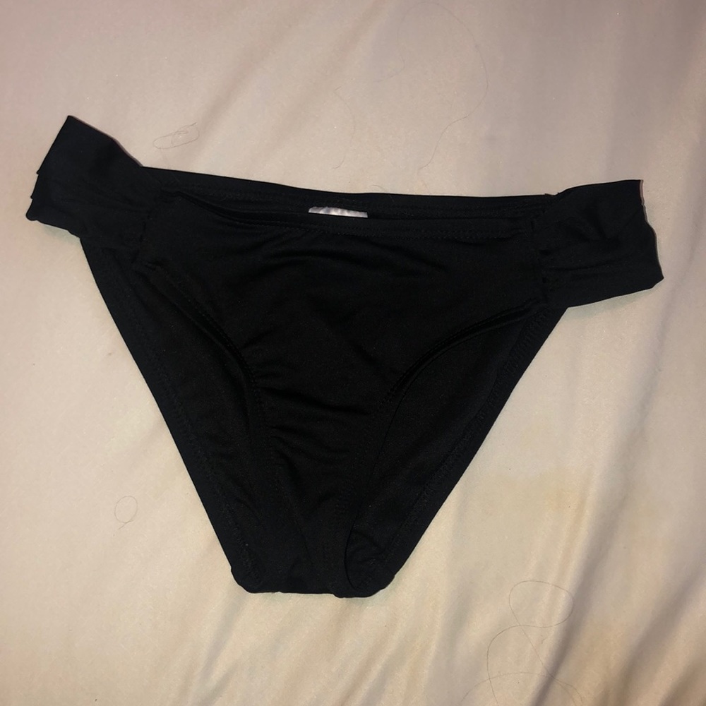 Plain black Bikini bottoms
